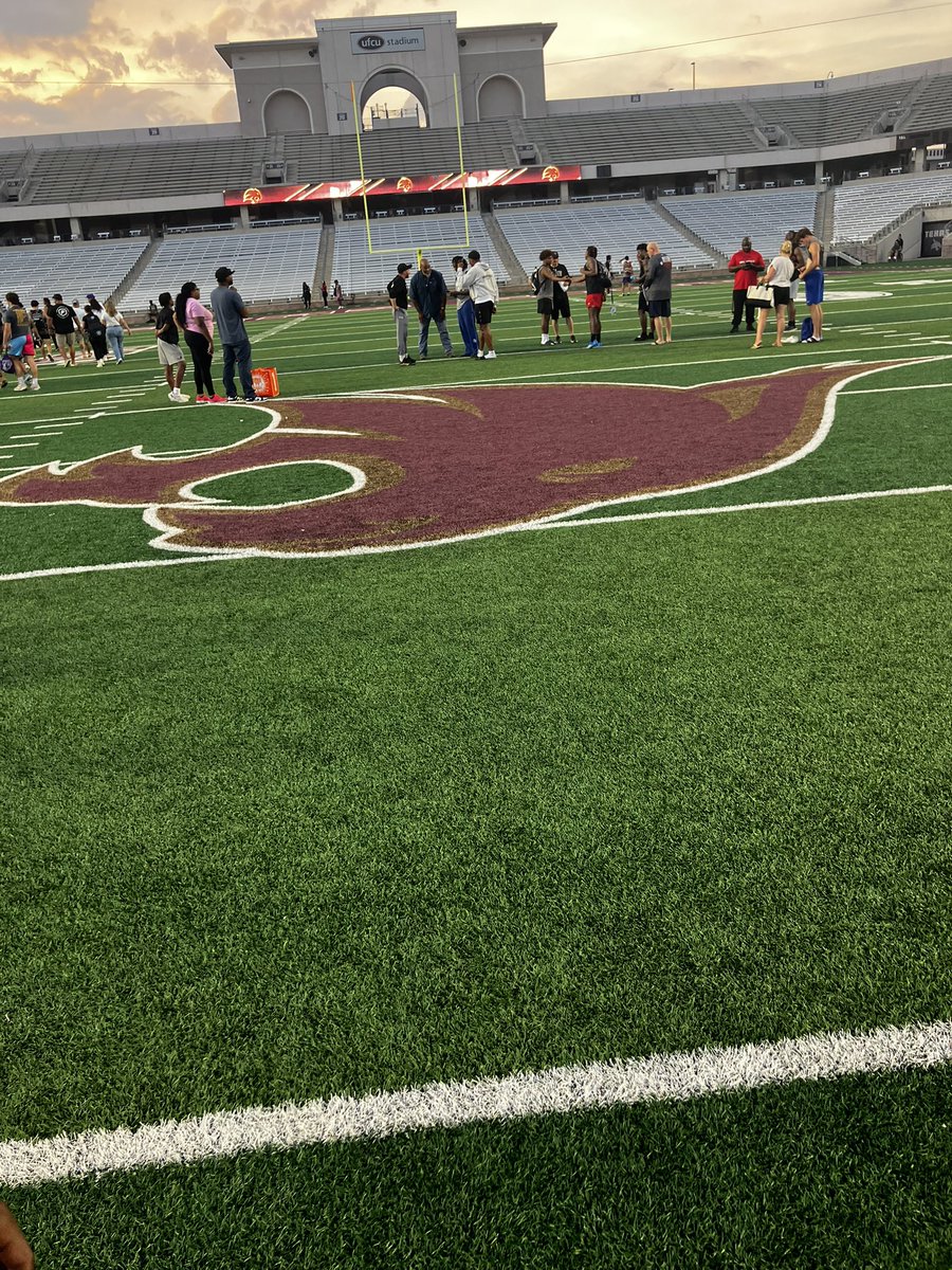 D_SampsonJr's tweet image. I had a great time at the @TXSTATEFOOTBALL camp, i greatly benefited from the db drills they had me doing. @Coach_Stuck @CoachDexG4WYW @CoachHolton_ @SHSCoachForeman @Alijawon2 @streetziam