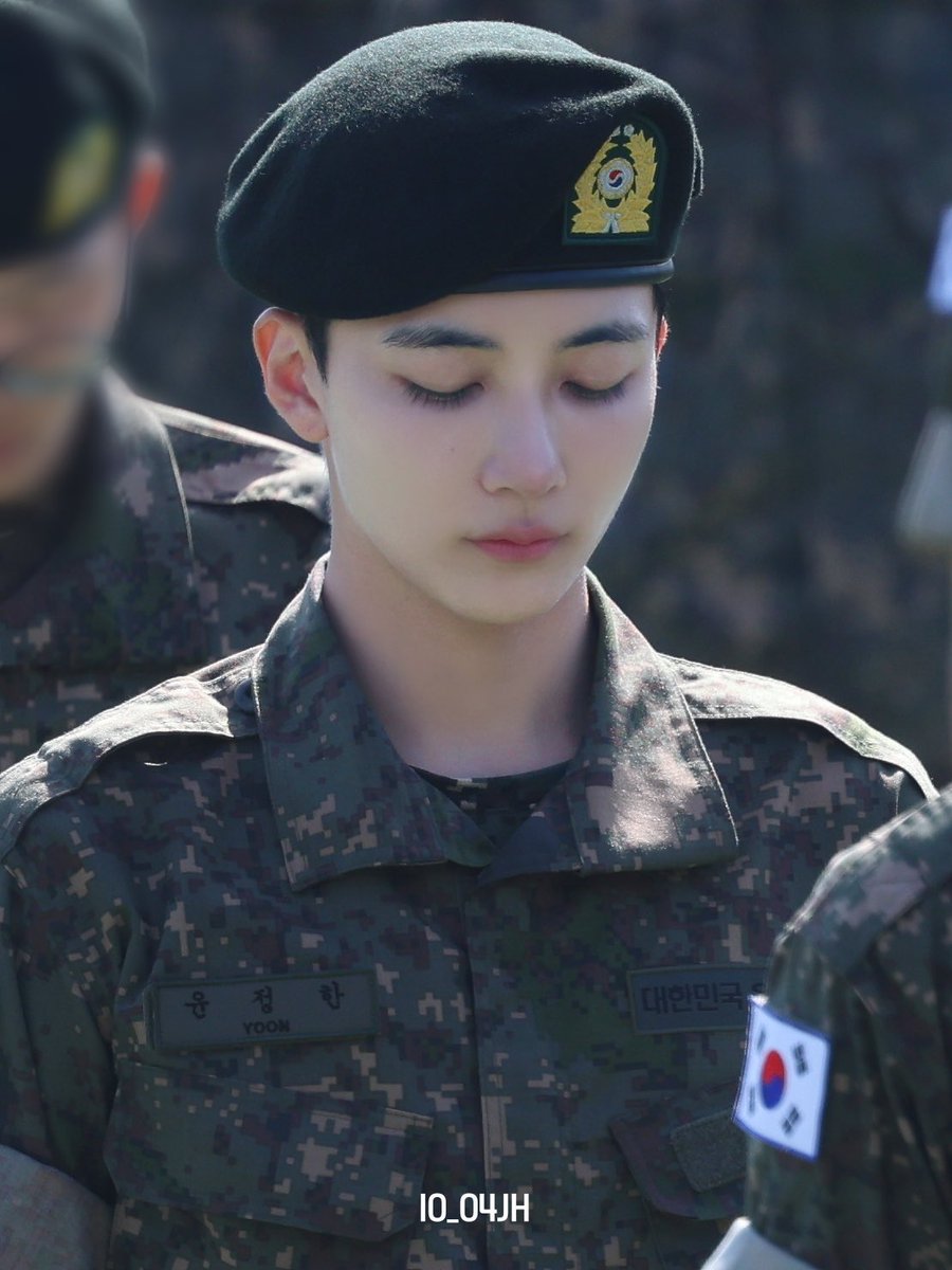 IT'S HIM 😭😭😭😭😭 our baby yoon jeonghan in military uniform 😭😭 you've come a long way, han ah~ 🩷 

               then                    now