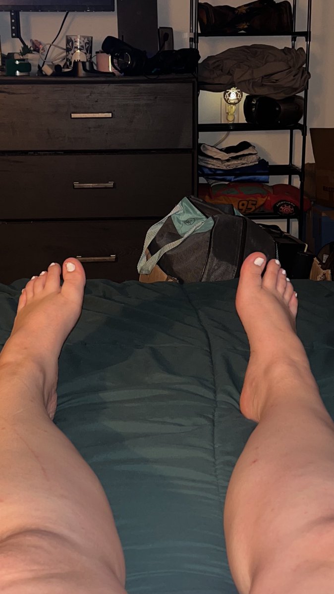 Darcyluvzu's tweet photo. bow down to mommy
#feetpics #footfetish #feetlovers #footmodel #feetcontent #footfetishnation #footworship #toes #soles #footphotography #footfashion #feetofinstagram  #instafeet #goddess #mommy #findomme #feetdomme #feetgoddess #goddess #bbw #bbwfeet https://t.co/d51YHRZlgb