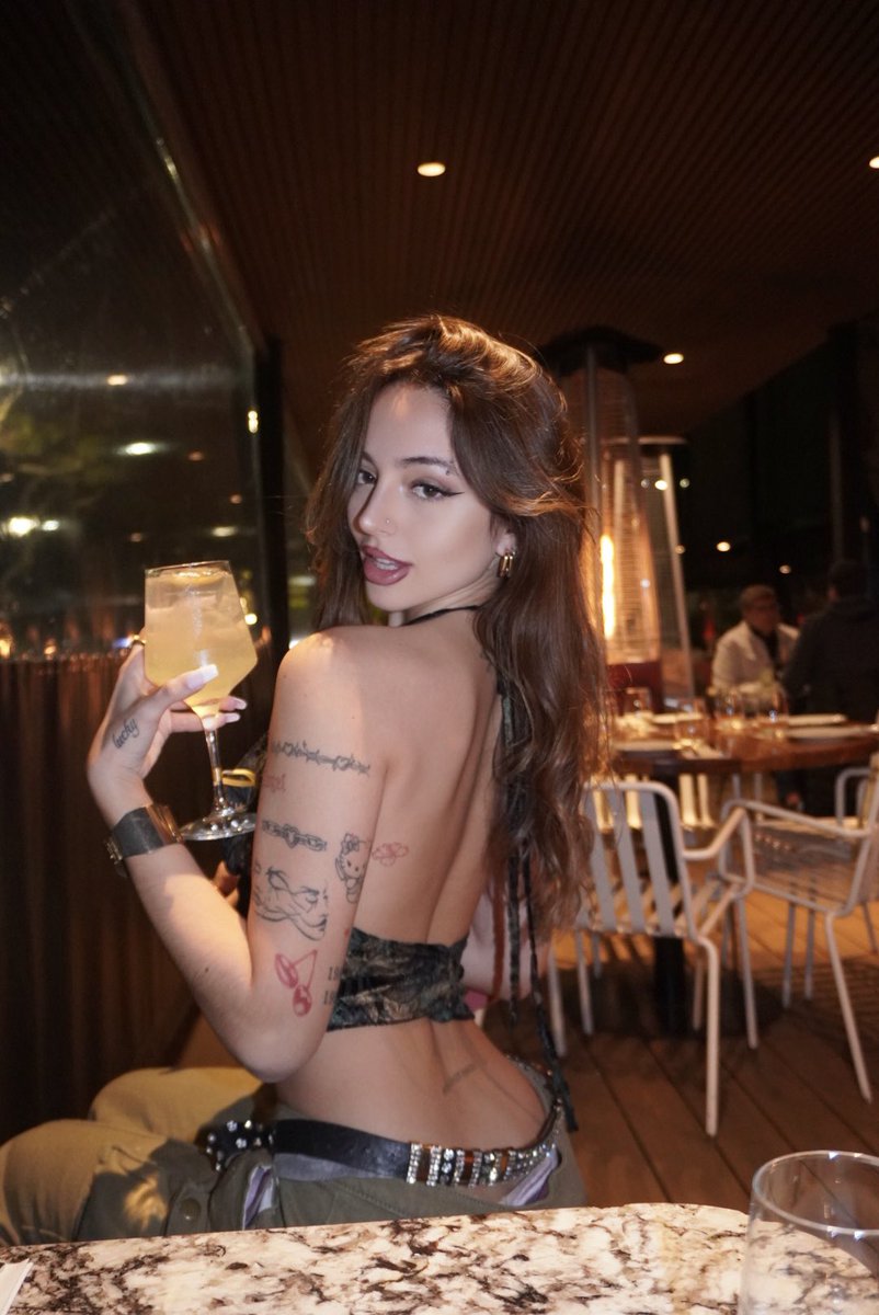 ángeles (@wattersanyi)  X