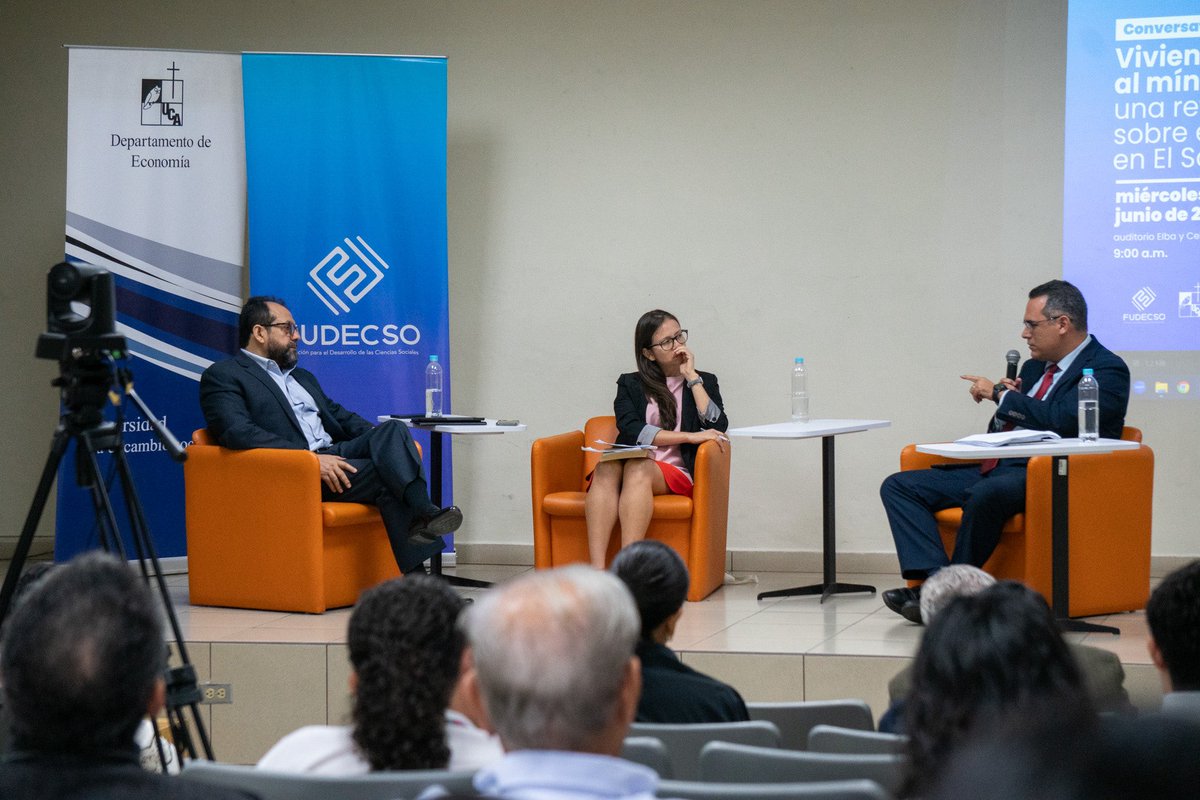 fudecso's tweet photo. Compartieron su análisis y propuestas de solución sobre los impactos del salario mínimo en el crecimiento económico, la productividad laboral, el empleo, la inflación y la competitividad empresarial. https://t.co/JoOUKPZvnW