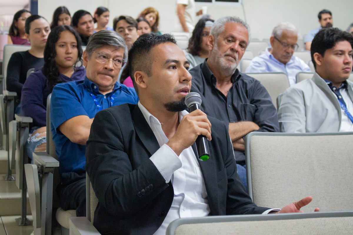 fudecso's tweet photo. ¿Tú qué opinas? ¿De cuánto consideras que debería ser el salario mínimo para atender los costos de vida de las mayorías? 🤔💲

Mira el conversatorio completo en el siguiente enlace 🔗 https://t.co/QH2a2uissl https://t.co/tIs95uraUc