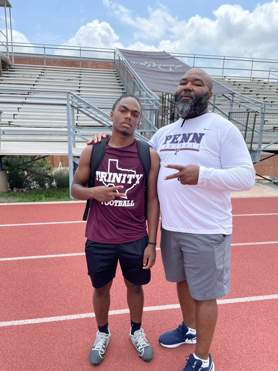 It was a pleasure meeting these coaches at the <a href="/TUFootballTX/">Trinity University Football</a> camp yesterday. <a href="/coachDjackson1/">Darryl Jackson</a> <a href="/Coach_Kukesh/">Andrew Kukesh</a> @Bcoyle01 <a href="/CoachForeman42/">Tyree Foreman</a> <a href="/BrownU_Football/">Brown Bears Football</a> <a href="/CULionsFB/">Columbia Football</a> <a href="/yalefootball/">Yale Football</a> <a href="/PennFB/">Penn Football</a> <a href="/KLEINCAINFB/">Klein Cain Football</a> <a href="/starrp_llc/">STARR PERFORMANCE</a>