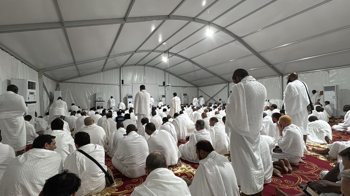 Preparing for Fajr Prayers at Arafah with the pilgrims from the Guest of the King Programme for Hajj