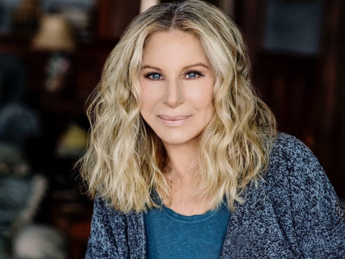 Barbra Streisand on Donald Trump: “I believe we all have not only the right, but the responsibility to be politically active and to question authority. That’s why art is the enemy of tyrants and dictators.” 

RETWEET if you are proud to stand with Streisand against Donald Trump!