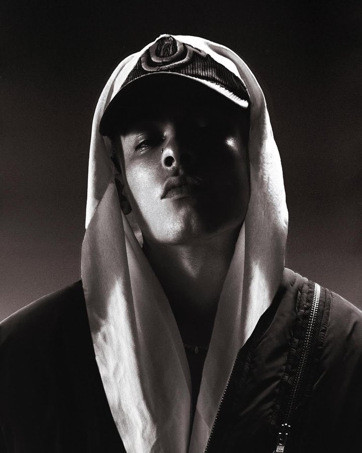 AccessTrueno's tweet photo. “EL ÚLTIMO BAILE DELUXE” ha superado los 920 MILLONES de streams en Spotify. Se convierte en el único artista argentino en tener tres proyectos superando esa cifra. 

BIEN O MAL — 1,244B 
Atrevido — 1,171B
EL ÚLTIMO BAILE DELUXE — 921M https://t.co/Xo3G4eAGwE