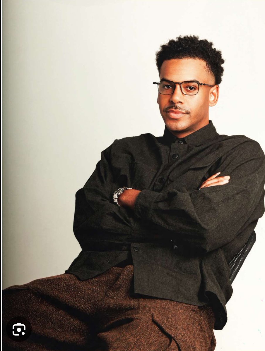 #LoveIslandUSA yall can’t convince me this isn’t the same person …Zach Fox is literally all I see everytime Jeremiah pops up on my screen