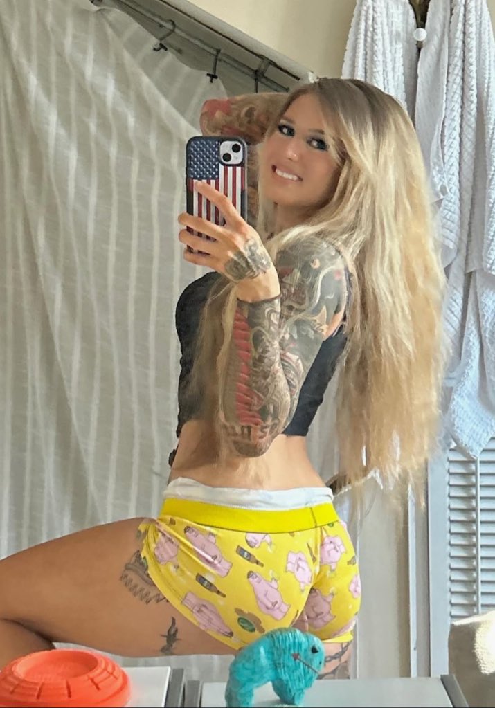 alexxistexxxas's tweet image. Men of X, would you say a 5’3” tomboy who can actually wrench, weld, and loves herself a fat man is your type? Be honest… you won’t hurt my feelings ❤️😉