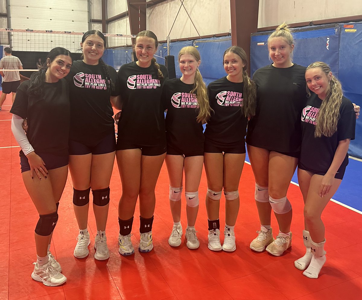 Coach-teacher &amp; trainer of athletes to improve skills, performance, &amp; overall understanding of their sport. 🏐Yesterday was our 1st last summer league game w/ our seniors! 😩They may not remember our record in 10 yrs but they'll remember these nights! 💙💛 #mygirls