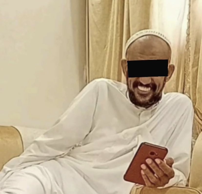 اللهم في يوم عرفة، ارحم أبي رحمةً تسع السماوات والأرض، اللهم اجعل قبره نورًا وضياءً، وجازه بالحسنات إحسانًا، وبالسيئات عفوًا وغفرانًا.
اللهم اجعل عمله الصالح لا ينقطع، وارفع درجاته، واجعل كل دعاء له مستجابًا.