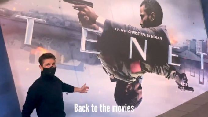 Todas las películas que Tom Cruise apoyó públicamente:
- Ballerina
- Sinners
- Oppenheimer
- Tenet
- Twisters
- Barbie
- The Flash
Cruise está haciendo de todo para salvar a Hollywood.