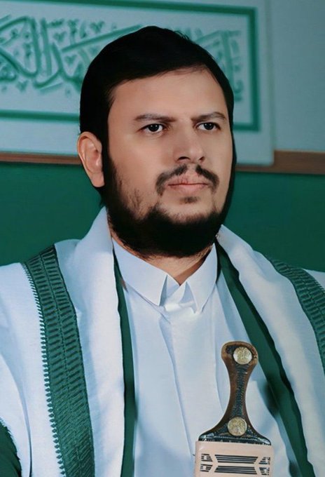 الهي مَكِّنْ لَهُ فِي الْأَرْضِ طَوْعًا
وَأَتْهِي مِنْ كُلِّ شَيْءٍ سَبَبًا
وَاجْعَلْنَا لَهُ سَامِعِينَ مُطِيعِينَ
وَفِي رِضَاهُ سَاعِينَ وَإِلَيْكَ
وَإِلَى ذَلِكَ بِرَسُولِكَ مُتَقَرِّبِينَ
