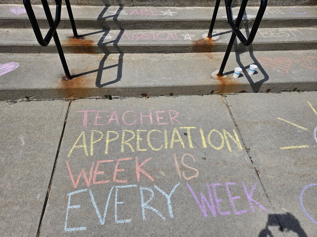 Great afternoon for our NHS Sidewalk Chalk Staff Appreciation Event. <a href="/qufsd/">Queensbury Schools</a>