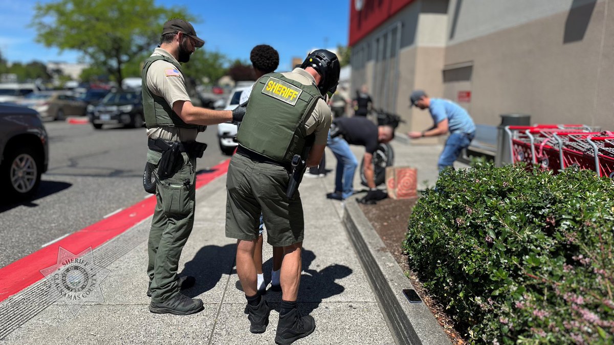 NEWS RELEASE: Sheriff’s Office and Law Enforcement partners arrest 34 during nationwide retail crime mission

The mission resulted in the recovery of more than $2,400 in stolen merchandise.

Read online: clackamas.us/sheriff/2025/0…