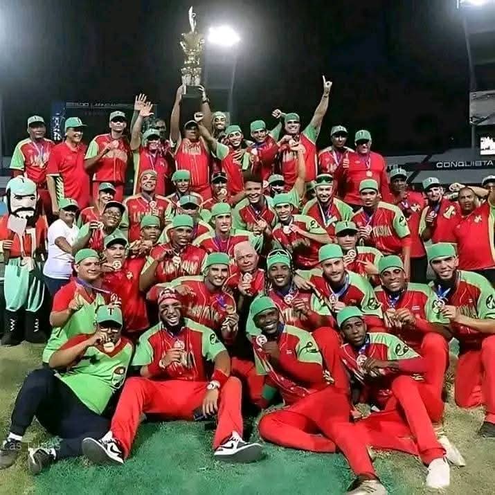 Muchas felicidades para el equipo de Ciego de Ávila, que se proclamó campeón de la Liga y también para nuestros Leñadores, que nunca se rindieron #SíSePuede #LasTunas #PorLasTunasLaVictoria