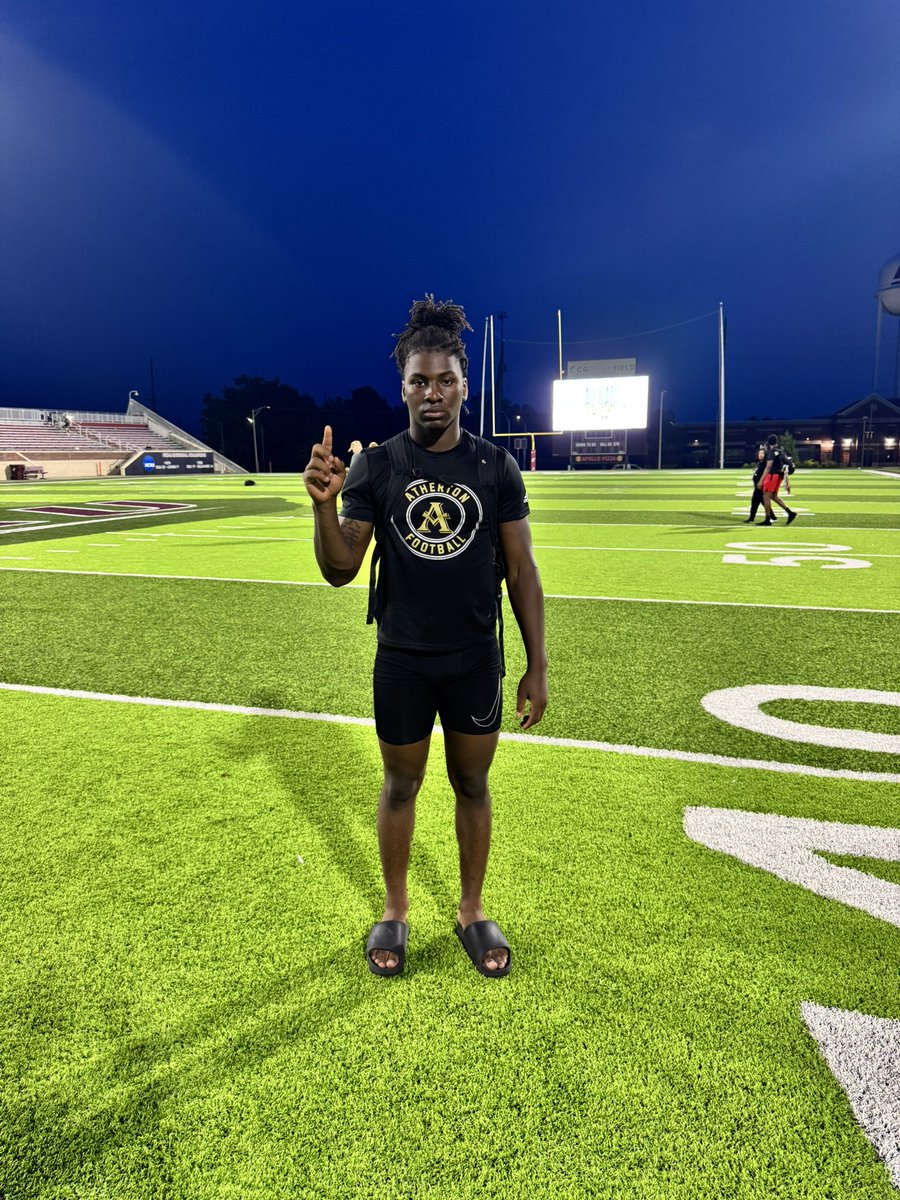 Vert: 31
40: 4.50
Ht:6’0
Wht:190
Wingspan: 75
Pos: RB
School: Atherton
CO/26
‼️‼️‼️‼️‼️‼️
<a href="/CoachNinoDBE323/">Anthony White</a>