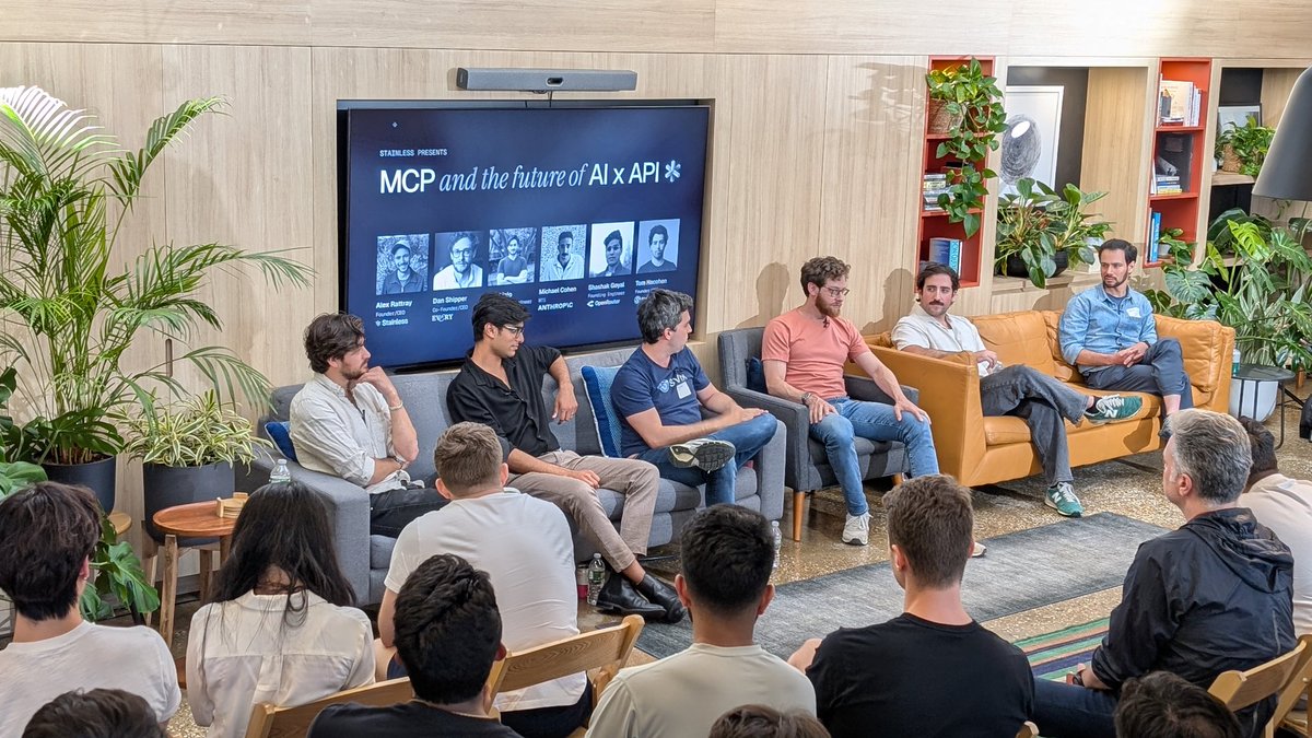 Great session about #MCP at #NYTechWeek hosted by <a href="/StainlessAPI/">Stainless</a> and discussions afterwards.
MCP has a lot of momentum, but it is new and everyone is doing it differently. I guess we will figure out the future of #AI and APIs in the future 🙃