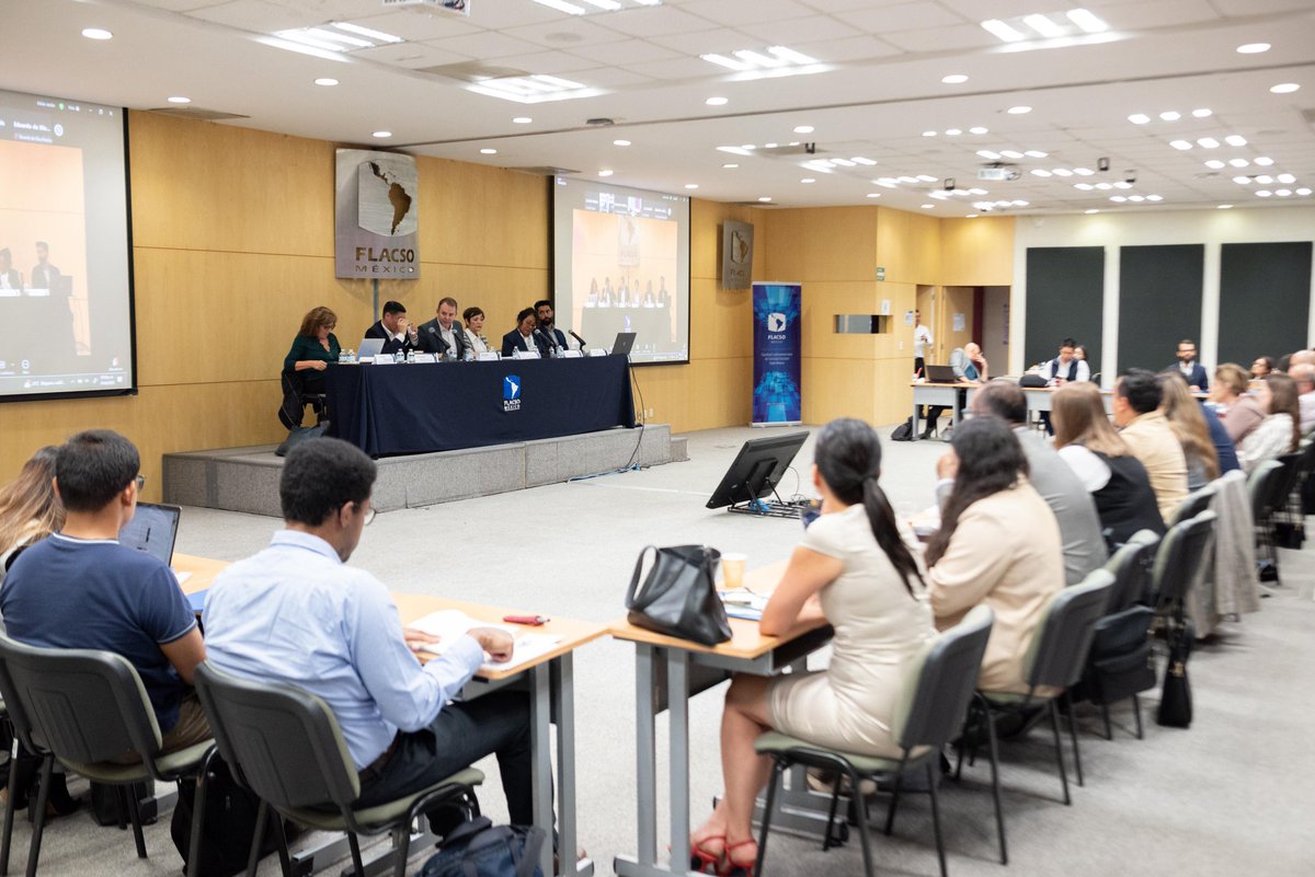 Inés González Nicolás (@ines_goni) on Twitter photo Esta tarde, tuve el gusto de participar en el Seminario internacional "Formalización Laboral en América Latina: Experiencias Comparadas y Agenda para México", organizado por el Proyecto EU4DecentWork, la @CIIS_org y <a href="/FlacsoMx/">FLACSO México</a>. 🌎👷🏼♂️
Durante el conversatorio "La agenda de la Esta tarde, tuve el gusto de participar en el Seminario internacional "Formalización Laboral en América Latina: Experiencias Comparadas y Agenda para México", organizado por el Proyecto EU4DecentWork, la @CIIS_org y <a href="/FlacsoMx/">FLACSO México</a>. 🌎👷🏼♂️
Durante el conversatorio "La agenda de la