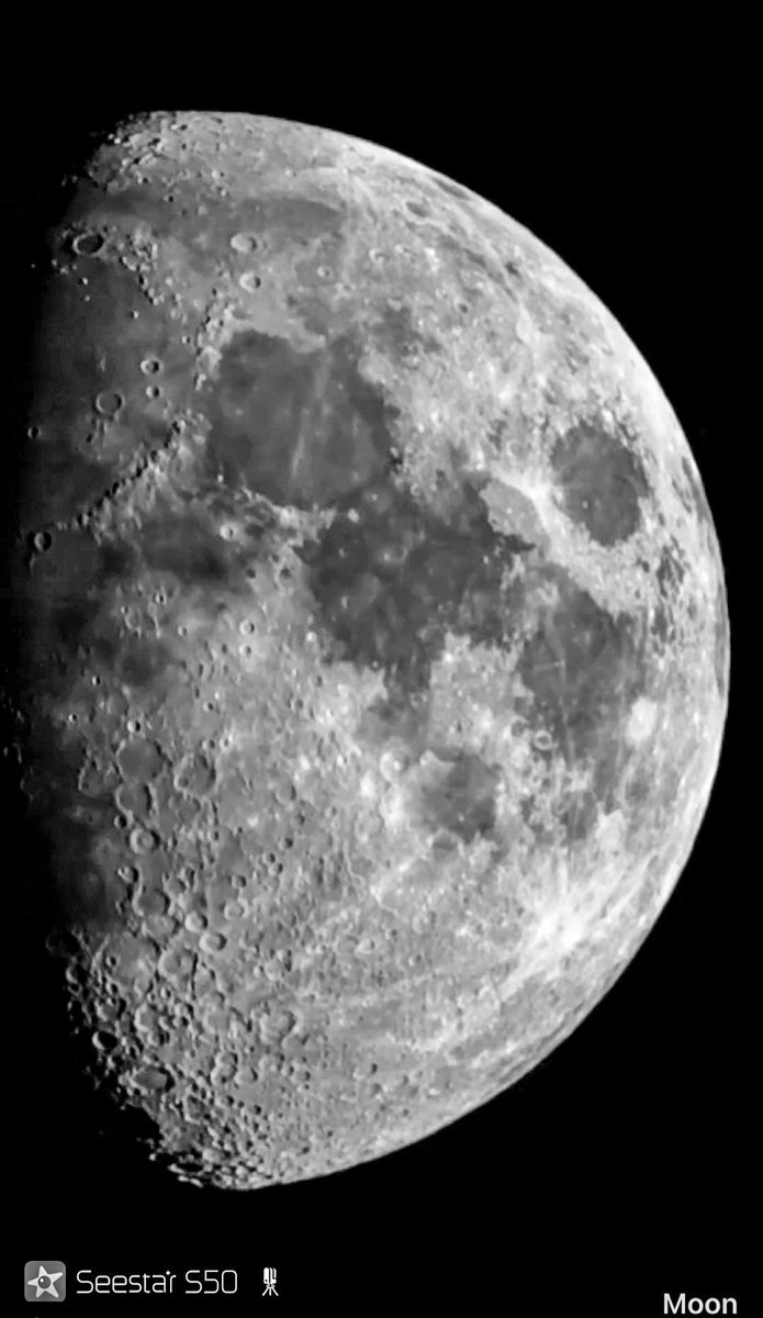 kamin_amy's tweet photo. Tonight’s Moon. ⁦@MoonHourSocial⁩ https://t.co/2vl355Qn2h