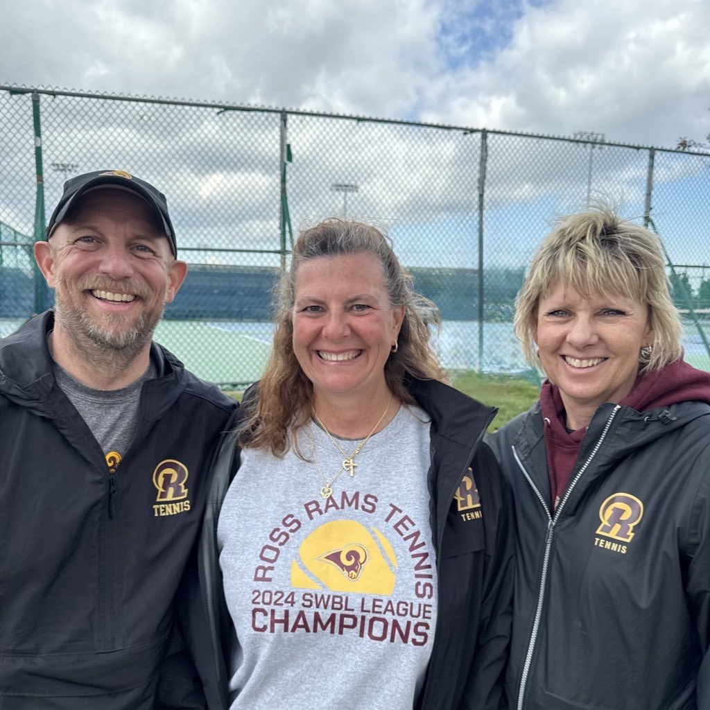 17 seasons make for spectacular memories! It has been quite a ride! Thank you to our Ross Rams Tennis Family! We are always at your court! 
❤️🎾🎉