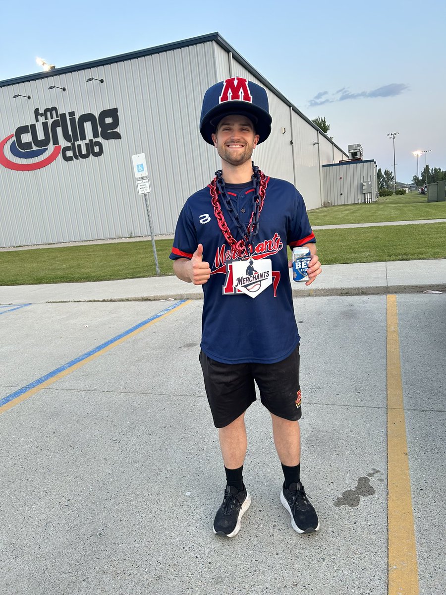 MerchantBall's tweet photo. Kobe Senn is tonight’s Milwaukee’s Best Light Big Hat Player of the Game!

Kobe hit his first career Merchant home run in our 10-1 victory tonight. #Beast https://t.co/q04z0gqWVT