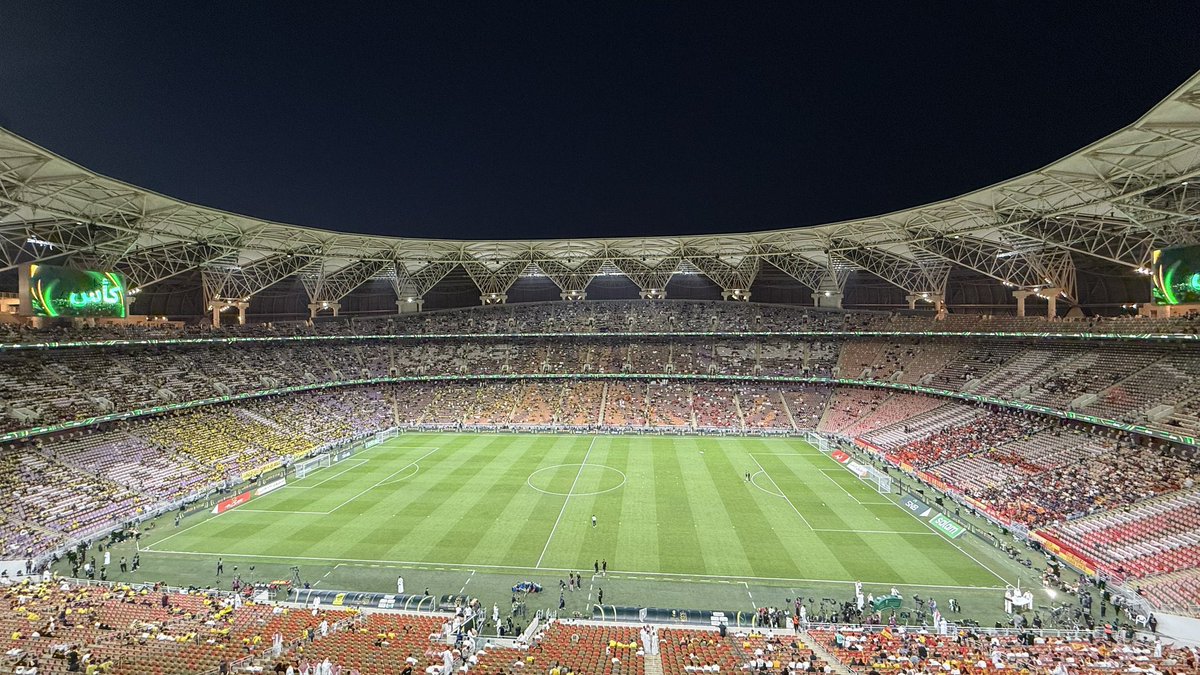 #غرد_بصورة 
#chinnaswamystadium 
#วอลเลย์บอลหญิง