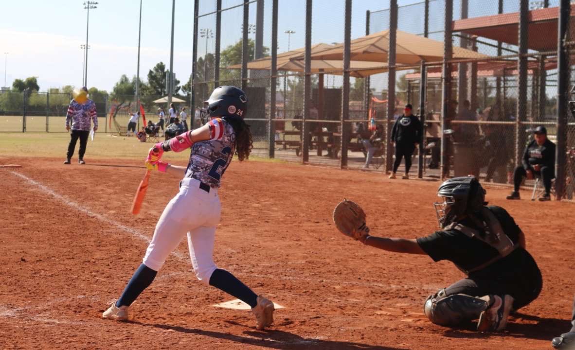 JaeMoreno2027's tweet photo. Thank you extra innings softball for the acknowledgment!!! #softball #righthandedpitcher #classof2027 #pitcher #outfielder #zoomintojune @JavierJMorales @AllSportsTucson https://t.co/xhSwKfdMCP