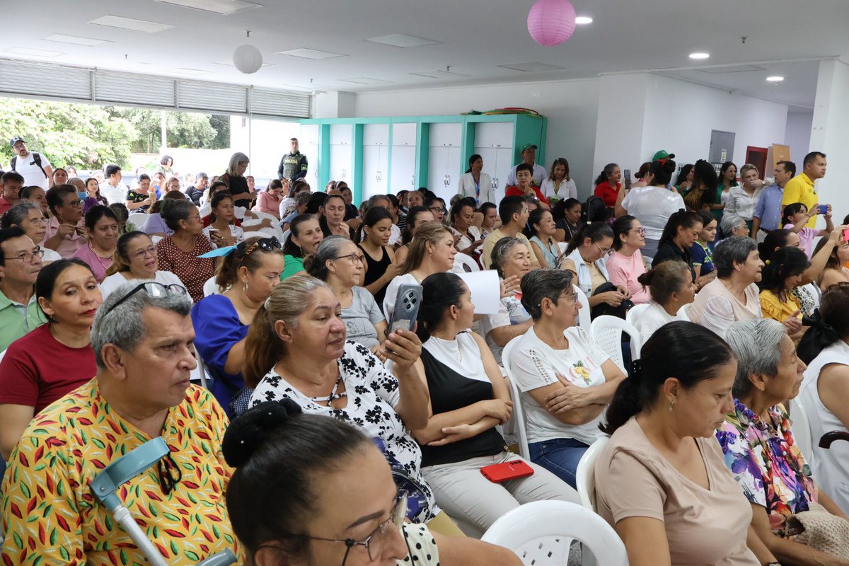 En Bucaramanga | ✅ Inauguramos el primer Circuito del Cuidado “ASEGURARTE”, una mega estrategia territorial que reconoce el trabajo de quienes sostienen la vida, en alianza con @alcaldiabucaramanga y <a href="/gobsantander/">gob.santander</a>.