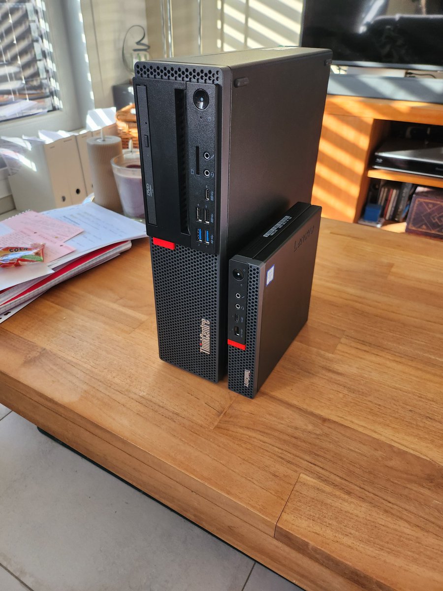 roge_jules's tweet image. Small form factor or Tiny ?
#ThinkCentre M720s M920q 
#ThinkPadThursday #LenovoIN @Lenovo @lenovofr