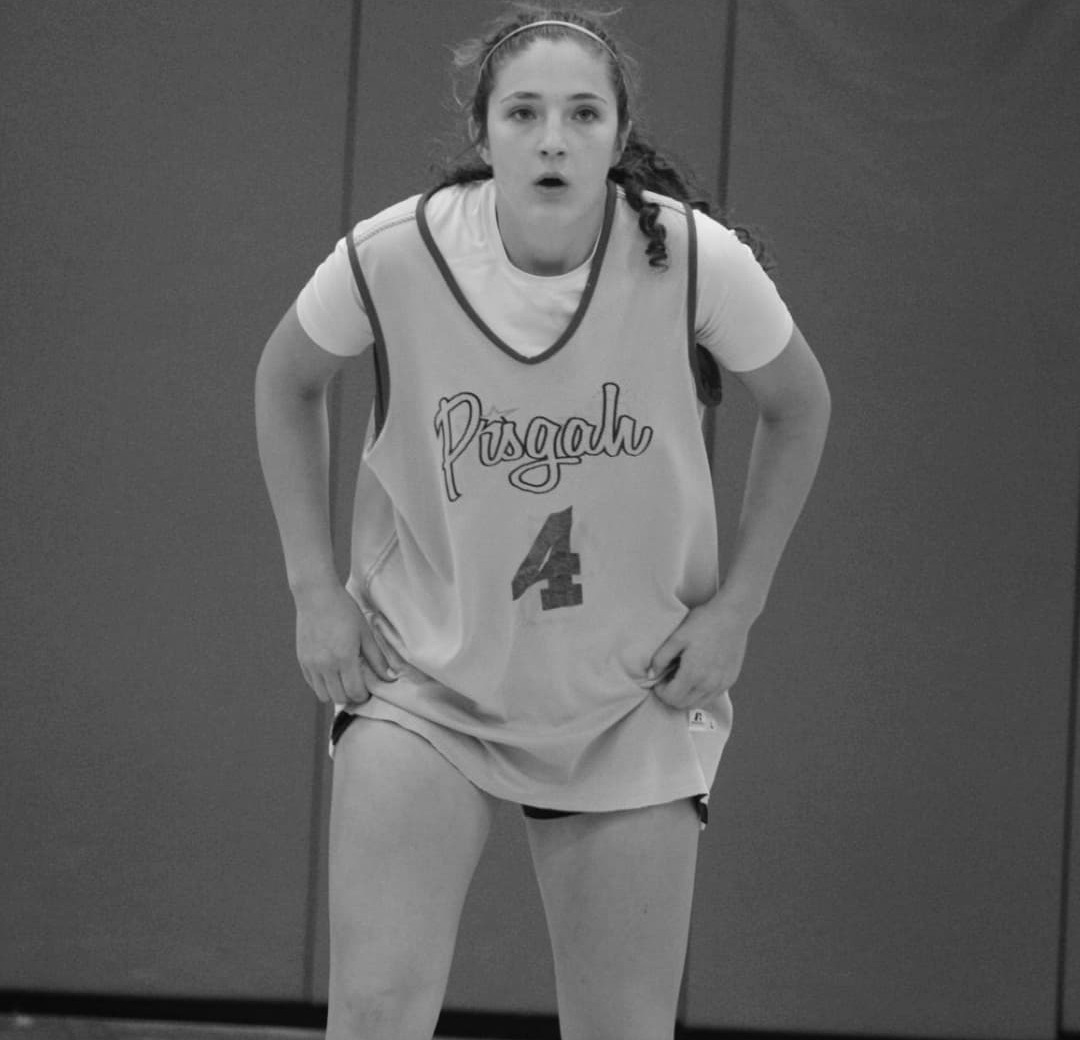 talkinghoops23's tweet photo. Campbell Barron Is A Bucket Big Fan Of Her Game College coaches You Definitely Need To Check Her Out @CampbellBarron2 https://t.co/Y3pLCXgsG0