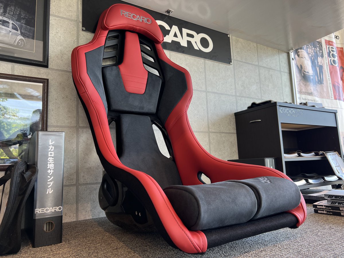 cockpit_arai's tweet photo. RECARO RSS 展示　試座用　セット完了です‼️

実際に質感など座ってご体感ください😊
#RECARO #RSS #レカロ #フルバケ #福島県 #郡山市 #コクピット荒井 https://t.co/iD8sXRJSjY