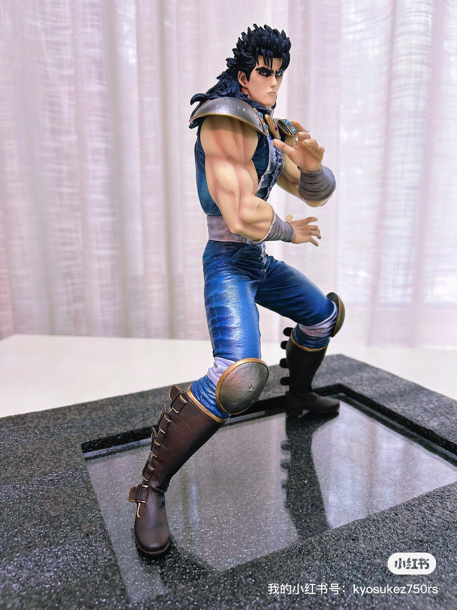 北斗様 北斗の拳」拳王・ラオウの拳王兜を表現したオフィシャル腕時計が