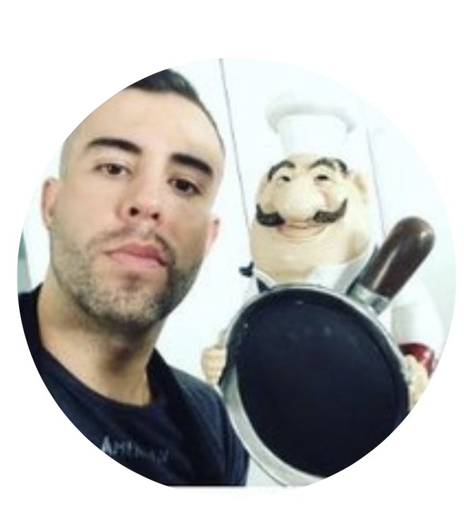 Jose Miguel Baeza Cortes
Chileno Chef de 43 años asesino de Francisco Albornoz
fue detenido al interior de su domicilio en la comuna de Codegua quemando evidencias en una estufa. 
#JusticiaParaFrancisco