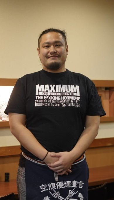 なみ福浅草店のプレオープンを楽しみに浅草においでの音楽を愛する皆様、浅草には生そば末広という素晴らしいお店がございます。
生粋の音楽好きの店主がそばを初めとした素晴らしい食事と素敵な笑顔でもてなしてくれます。
ぜひ名前だけでも覚えて帰ってくださいませ。