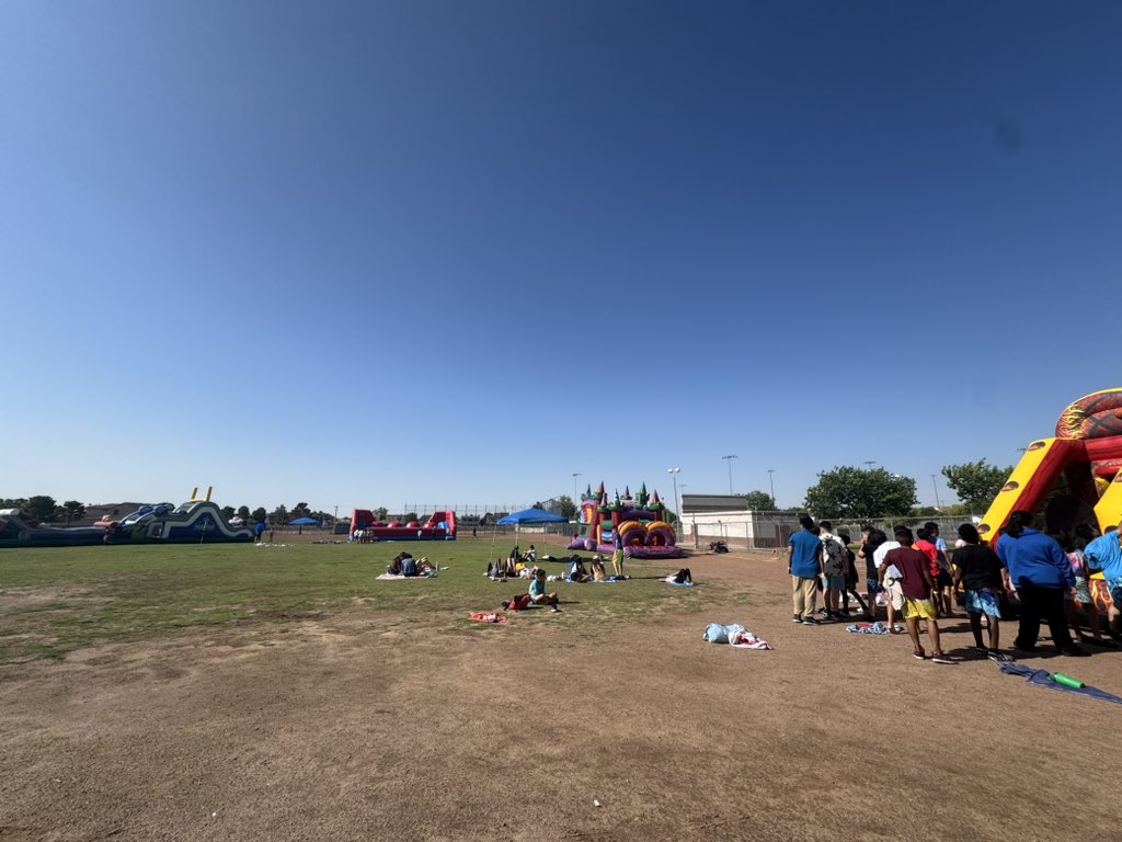 Angie Peña tweet media