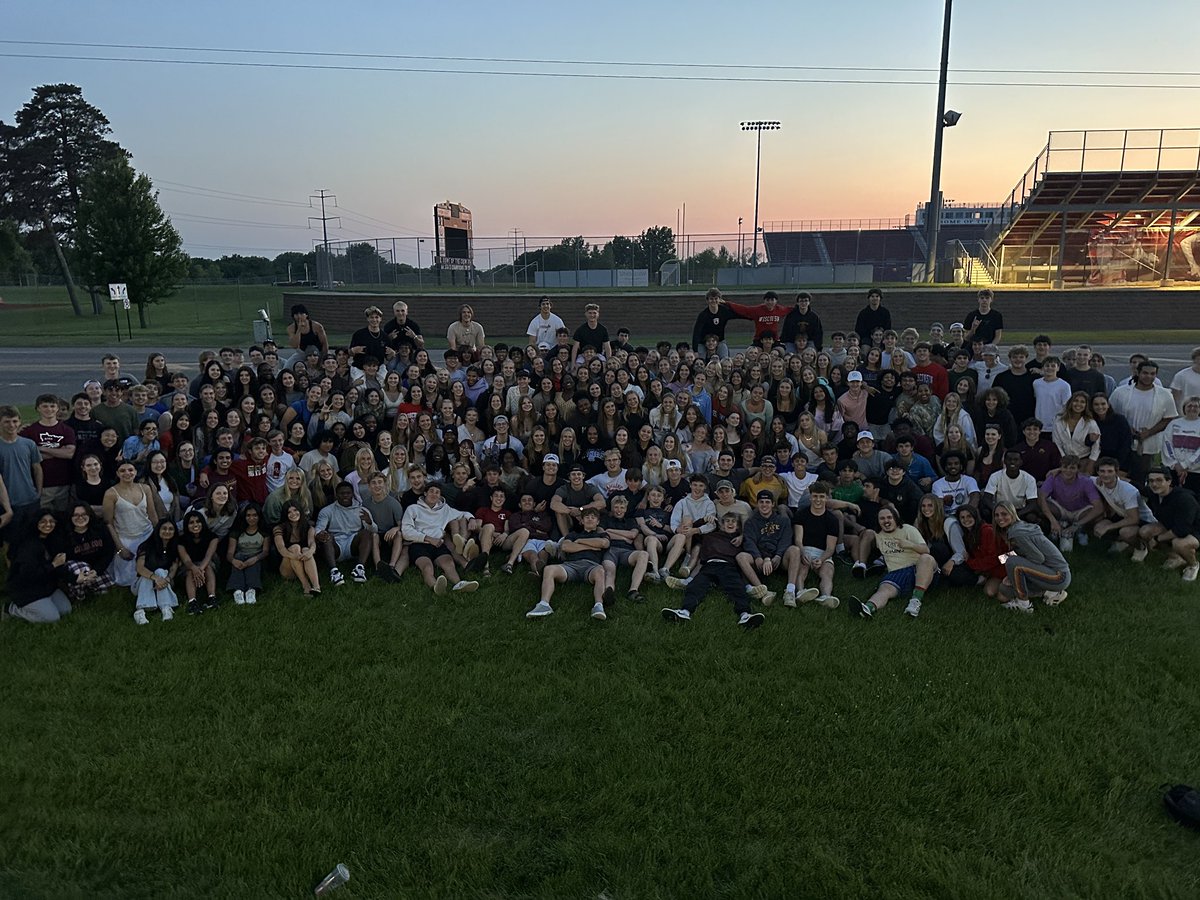 Senior Sunset for the mighty Crimson Class of 2025! This is a special group, and it’s been a great run. Now, we enjoy and celebrate this end of this chapter. Your best days are ahead of you!

#WeAreCrimson 🍁

📷 Kelsey Young