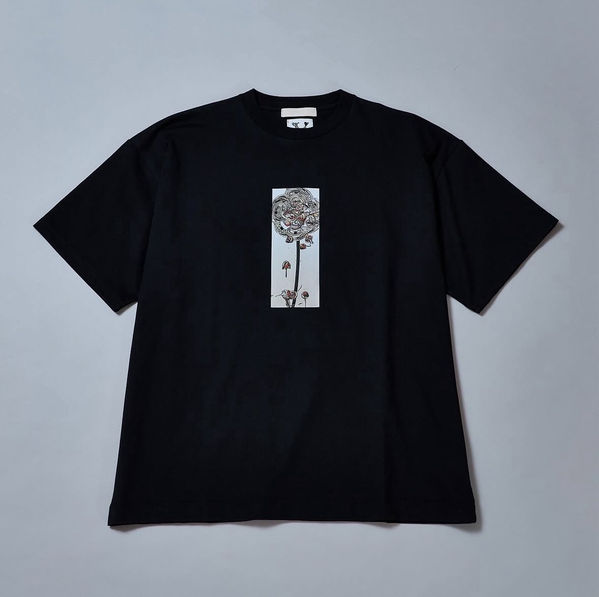 yoke_tokyo's tweet photo. yutaokuda | YOKE for BARNEYS NEW YORK

バーニーズニューヨーク銀座にて、奥田氏のアートビジュアルをオープンカラーシャツ・刺繍&amp;プリントTシャツに落とし込んだ、バーニーズ　ニューヨーク別注の限定アイテムを発売いたします。 https://t.co/mO6eC9KUSE