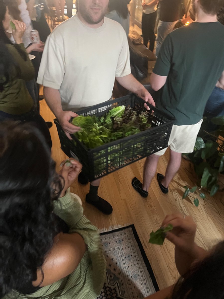 Mackenzie Burnett (@ciaomack) on Twitter photo nobody ever saw a lettuce party like this, believe me. complete success. best lettuce party of @techweek_. the energy, the people, the greens, absolutely unbelievable. big thanks to <a href="/BrooklynGrange/">Brooklyn Grange</a> and <a href="/nicholasgrows/">Nicholas 🌱🍎</a> for supplying the best. everything’s lettuce. nobody ever saw a lettuce party like this, believe me. complete success. best lettuce party of @techweek_. the energy, the people, the greens, absolutely unbelievable. big thanks to <a href="/BrooklynGrange/">Brooklyn Grange</a> and <a href="/nicholasgrows/">Nicholas 🌱🍎</a> for supplying the best. everything’s lettuce.