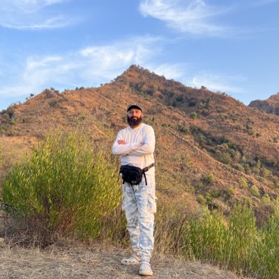 molvi__disco's tweet photo. #NewProfilePic https://t.co/YzMTqfsnDx