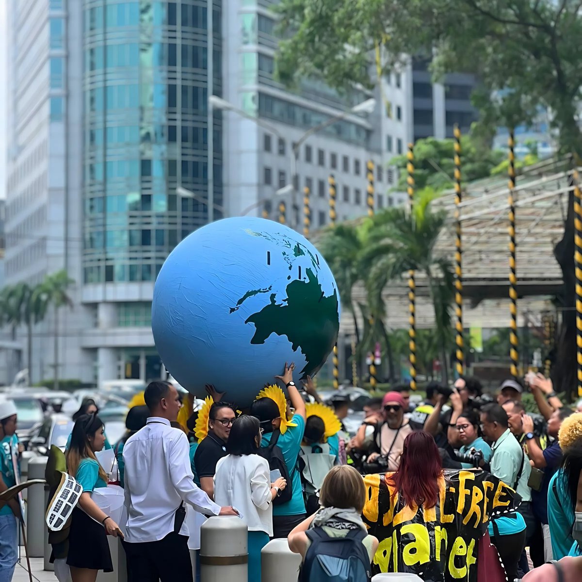 NGO Forum on ADB | #nofalsesolutions ✊ tweet media