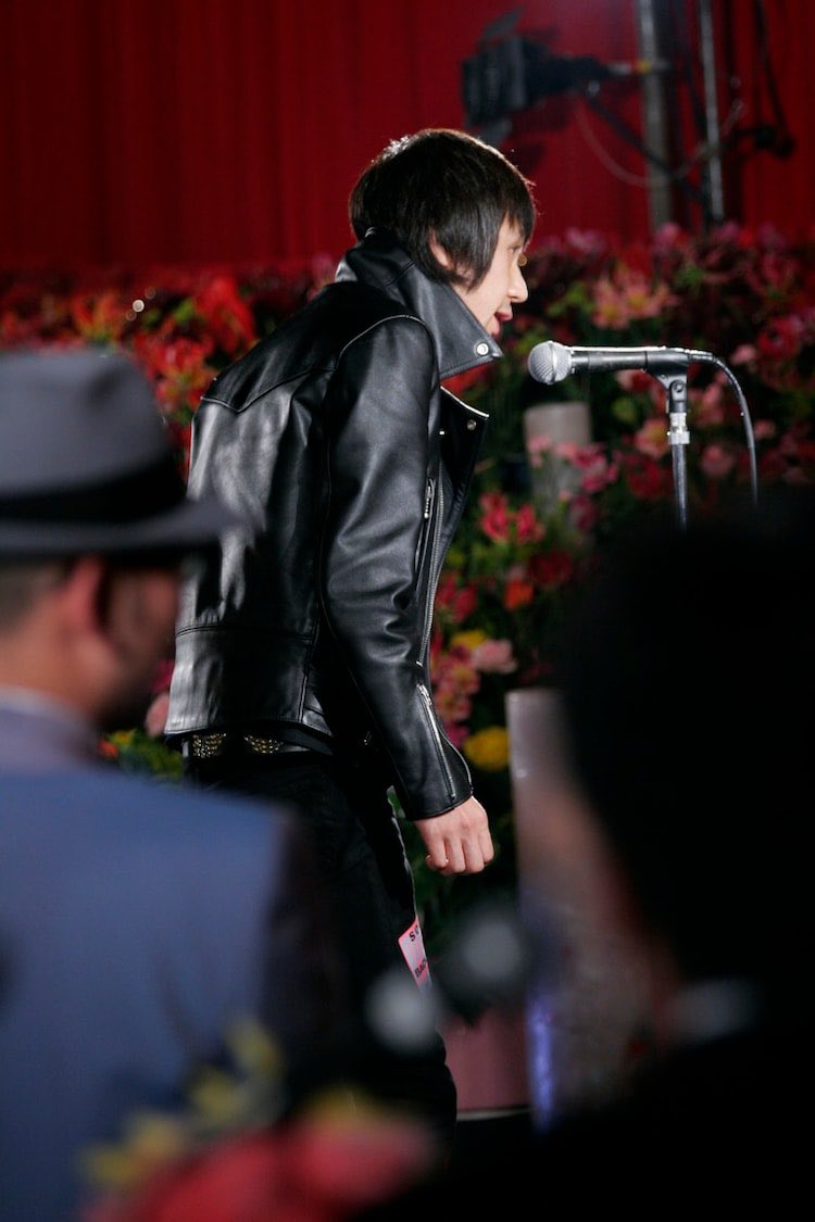 56_G_row 忌野清志郎のお別れの会に、革ジャンできた甲本ヒロトも