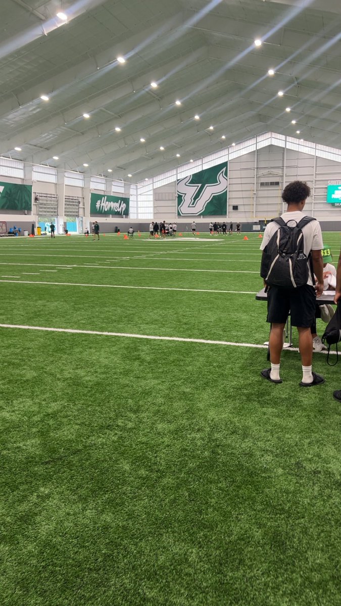 Thomas Leroux (@thomasleroux02) on Twitter photo Had an amazing time today at the South Florida University Camp!
Got the chance to met <a href="/CoachJGordo/">Joel Gordon</a>, who gave me great advice during drills.
Big thanks to the coaching staff for making it all possible!
<a href="/Tharealmaddawg/">Marc-André Dion</a> <a href="/cndf_nd/">CNDF</a> Had an amazing time today at the South Florida University Camp!
Got the chance to met <a href="/CoachJGordo/">Joel Gordon</a>, who gave me great advice during drills.
Big thanks to the coaching staff for making it all possible!
<a href="/Tharealmaddawg/">Marc-André Dion</a> <a href="/cndf_nd/">CNDF</a>
