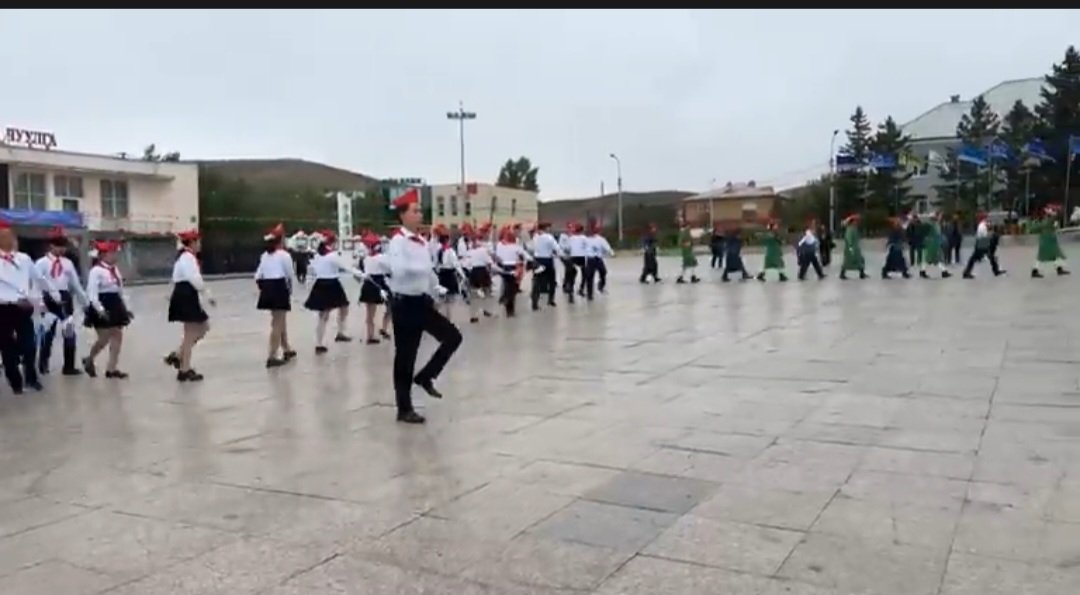 Үнэхээр Женкогоос ( түүн дундаа зарим нэг улсын хараат байхгүйн тулд)  салмаар байгаа бол Занданшатар л биш шүү. Тэр бол түүний үгээр гадаадын хөрөнгө оруулалтын эсрэг юу юу хийснийг бид мартаагүй.... мартах ч үгүй....