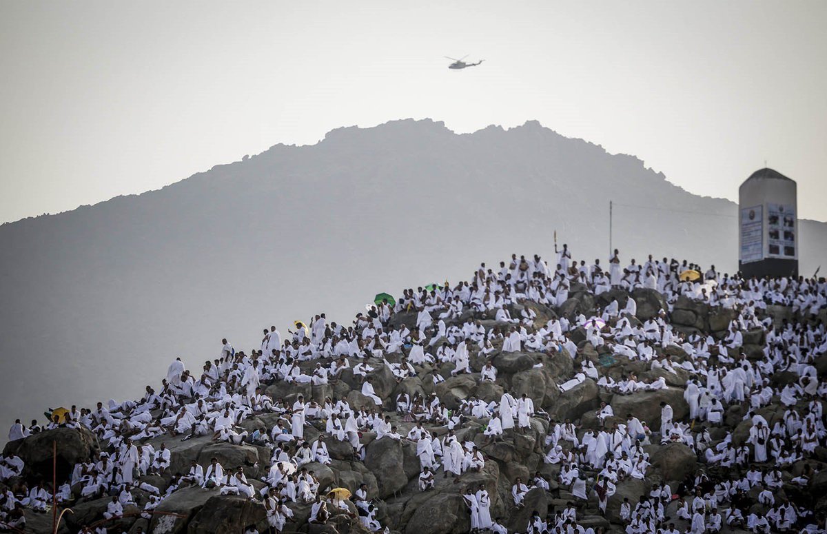HanthlPro's tweet photo. لبيك اللهم لبيك، لبيك لا شريك لك لبيك، إن الحمد والنعمة، لك والملك، لا شريك لك 
 
هنيئًا لمن حج بيت لله الحرام، اللهم أنعم عليهم بحجٍ مبرور وذنبٍ مغفور، وباذن الله يُقبل منا ومنكم هذا اليوم الفضيل https://t.co/2ODay2SHSN