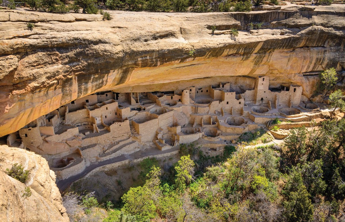 Using over 100,000 U.S. radiocarbon dates, archaeologists have analyzed a period when data and Native American oral history suggest that farmers began abandoning major settlements in places like Mesa Verde in Colorado (pictured) from A.D. 800 to 1150.

archaeology.org/issues/may-jun…