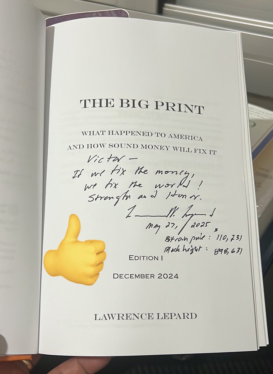 LosBitcoiners24's tweet photo. @maxkeiser @LawrenceLepard Did he got it signed? 😉 https://t.co/39ZDrNNRks