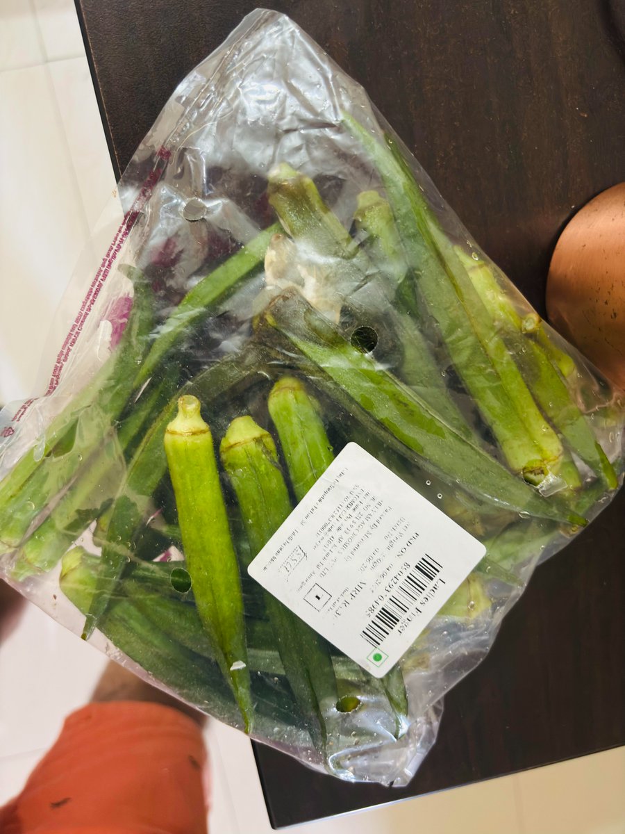 tanujjane's tweet photo. Just ordered vegetables from @FlipkartMinutes and received a ladyfinger covered in fungus! 🤢
Seriously, @Flipkart — this is supposed to be quick and fresh, not fast and foul.
Unacceptable!
@fssaiindia @Flipkart @flipkartsupport @FDA_MAHARASHTRA  #FlipkartMinutes #FreshFail https://t.co/BmCQosfQB9