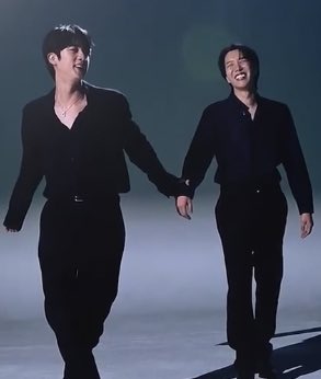 seokjinmylabsss's tweet photo. 🥹🥹🥹 https://t.co/MaJ5zGaVkS