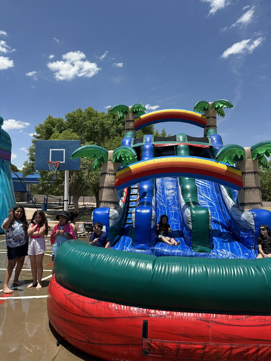Brandy Vara (@bvara_res) on Twitter photo Field day Fun! Thank you coaches for always making these events so fun for the kids <a href="/ResRojaspe/">@RojasPE_RES</a> <a href="/CoachGalindo_/">Arturo Galindo</a> βοΈ#Beaksup Field day Fun! Thank you coaches for always making these events so fun for the kids <a href="/ResRojaspe/">@RojasPE_RES</a> <a href="/CoachGalindo_/">Arturo Galindo</a> βοΈ#Beaksup