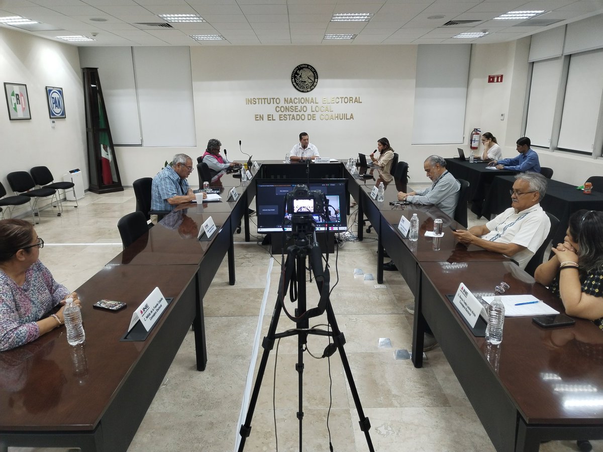Reanudación de la sesión permanente de seguimiento de los Cómputos Distritales de la Elección del Poder Judicial de la Federación - Consejo Local del INE Coahuila

youtube.com/live/hmK7uitJU…